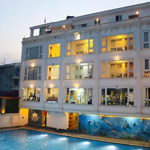 lotus-club-nepal.hotels-kathmandu.com/